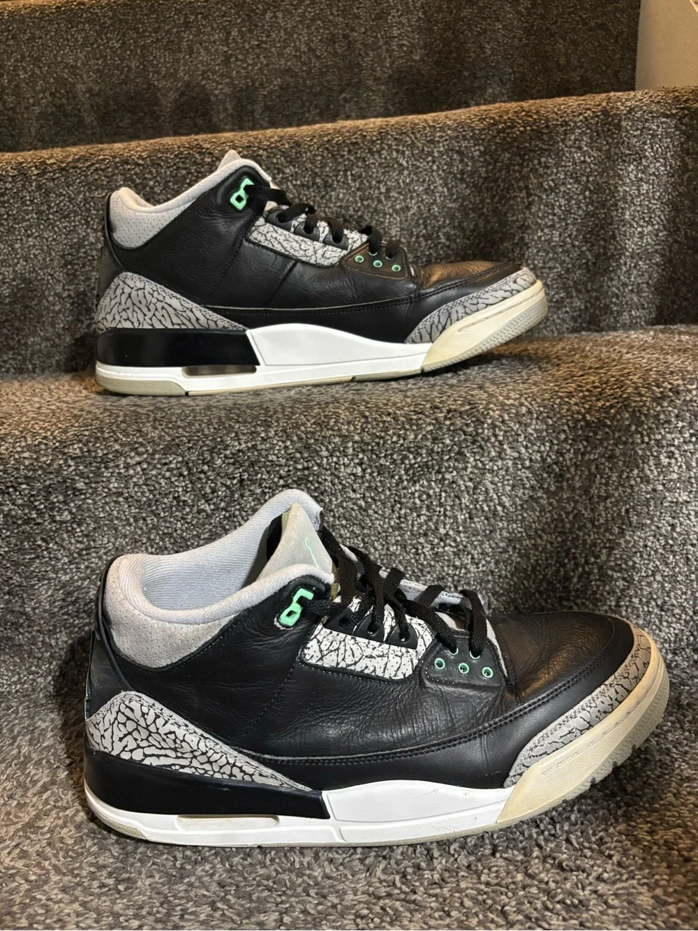 Air Jordan 3 Retro ‘Green Glow
